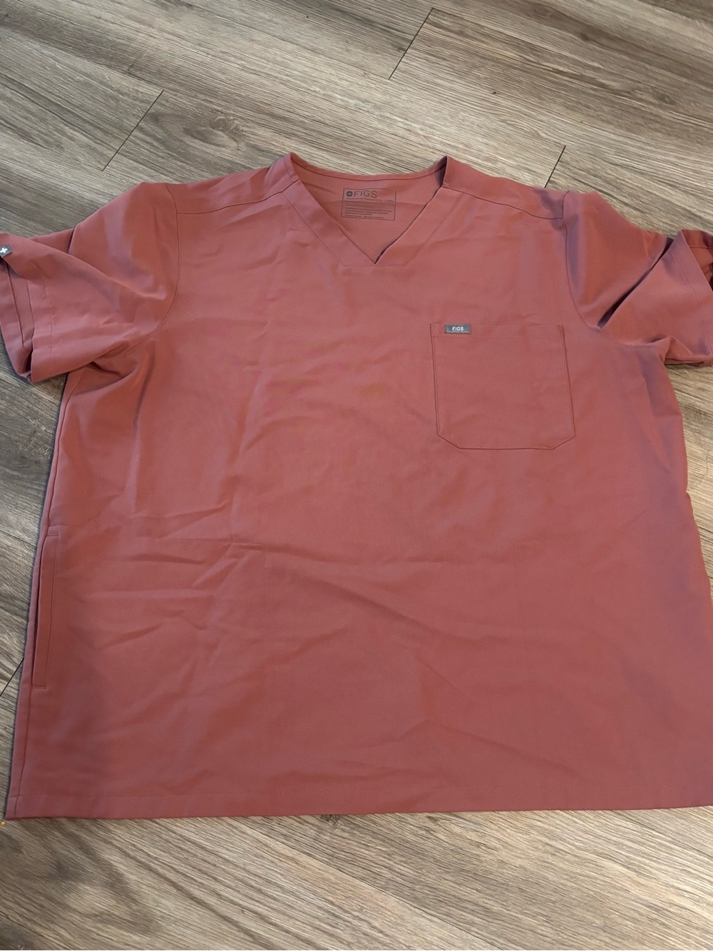 FIGS Rust/Pink Scrub Top size 3XL